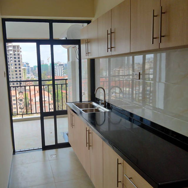 Kitchen-Cabinet-Installing